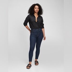 Gap Sky High Universal Jegging in Size 8 (Dark Indigo)
